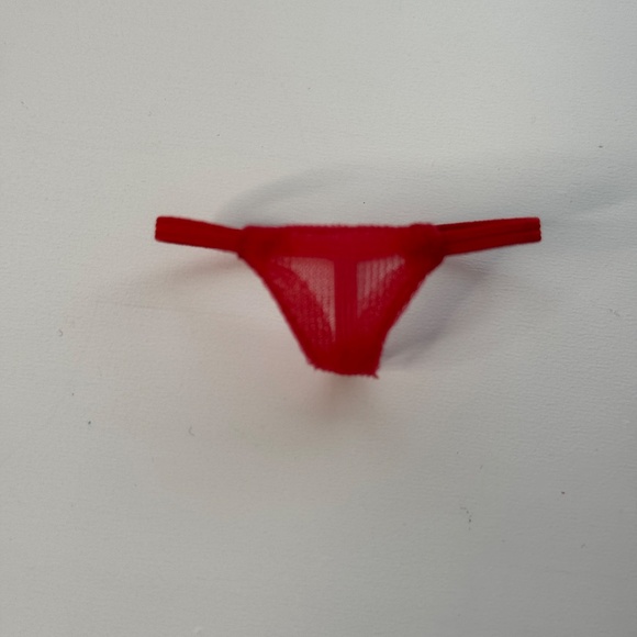 Integrity Sinuhe Guzman Surrealist Gala Vanessa Perrin Red Top Skirt Cape Thong - Picture 10 of 11